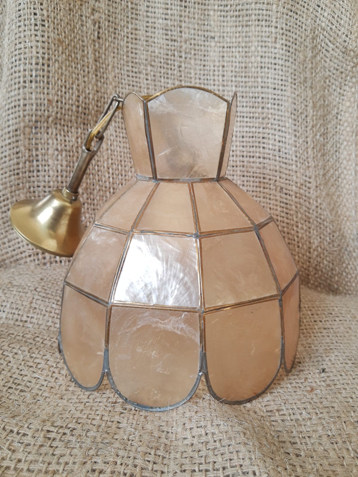 Suspension in mother-of-pearl and vintage brass