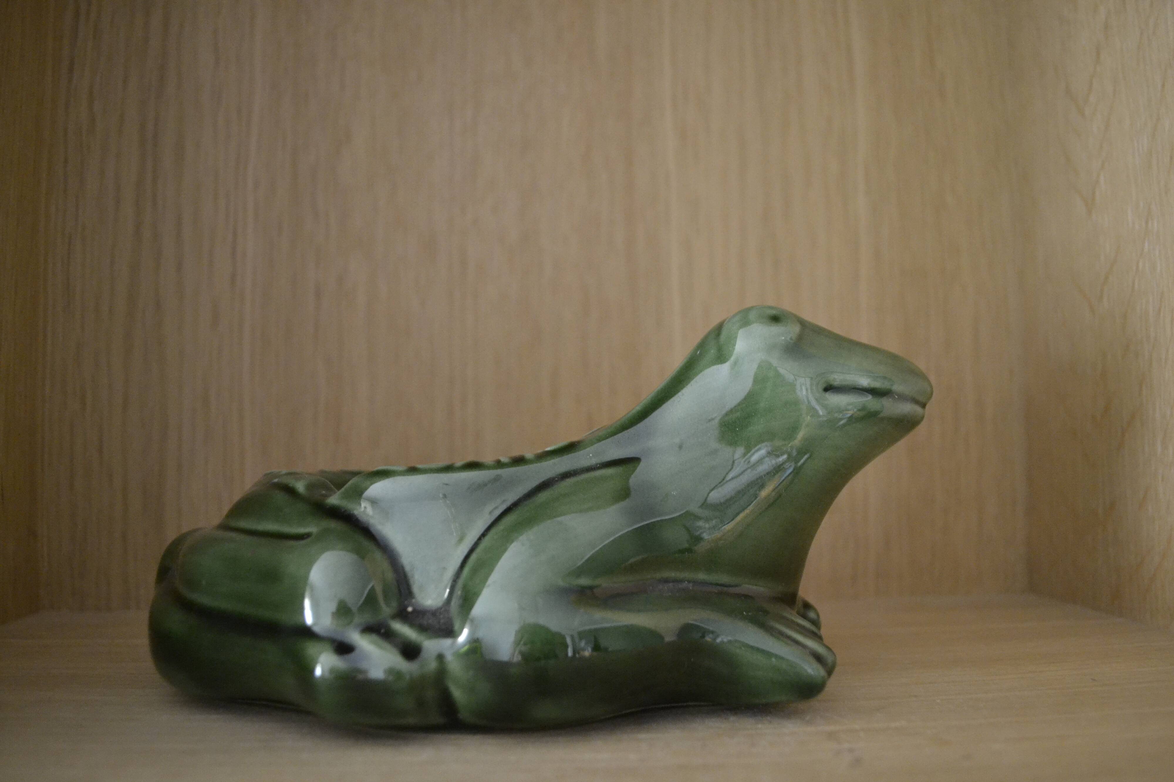 Frog ashtray Guyot Dijon