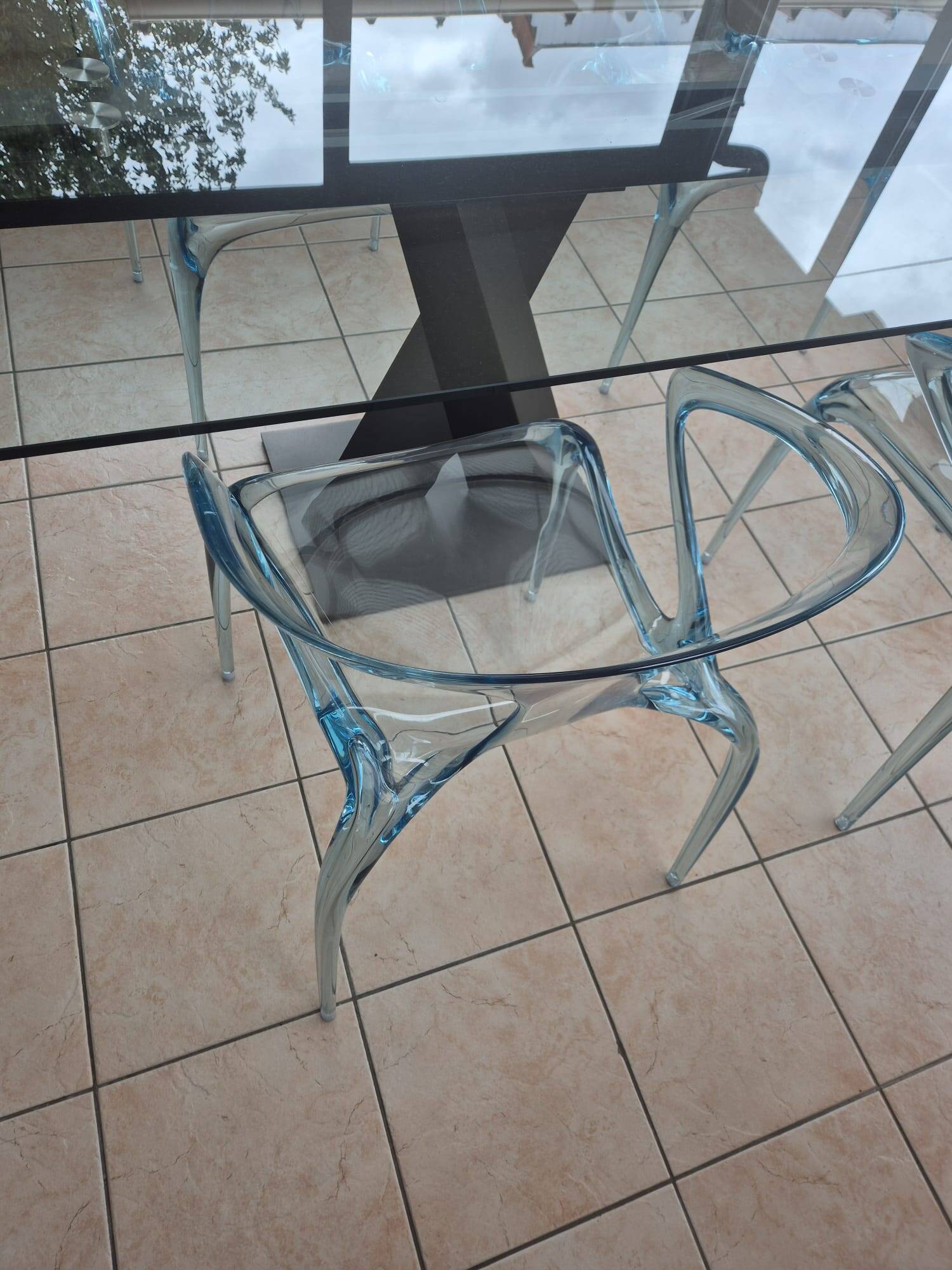 Table Axel Roche Bobois + 4 chaises Ava