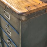 Furniture with valves