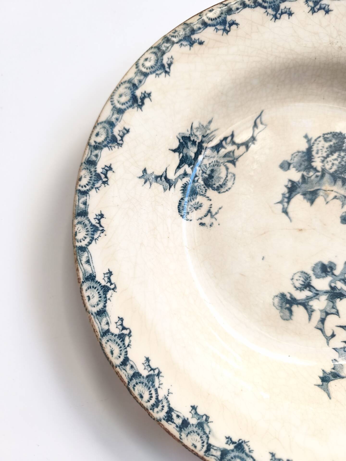 Vintage decorative plate, Gien Chardon bleu model, ironstone.