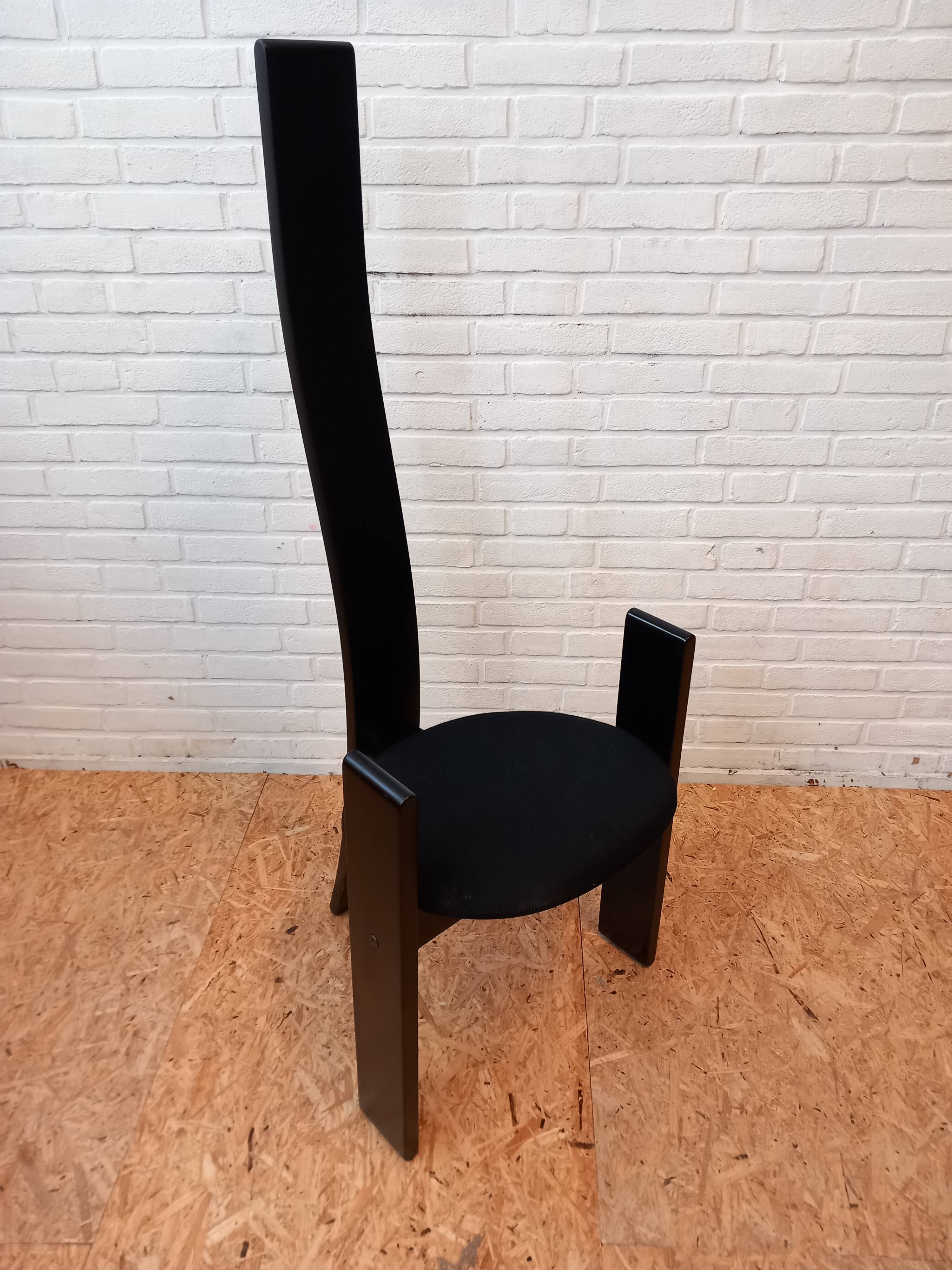 Golem Vico Magistretti Chair