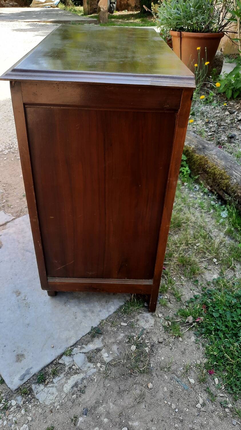 Vintage chest of drawers