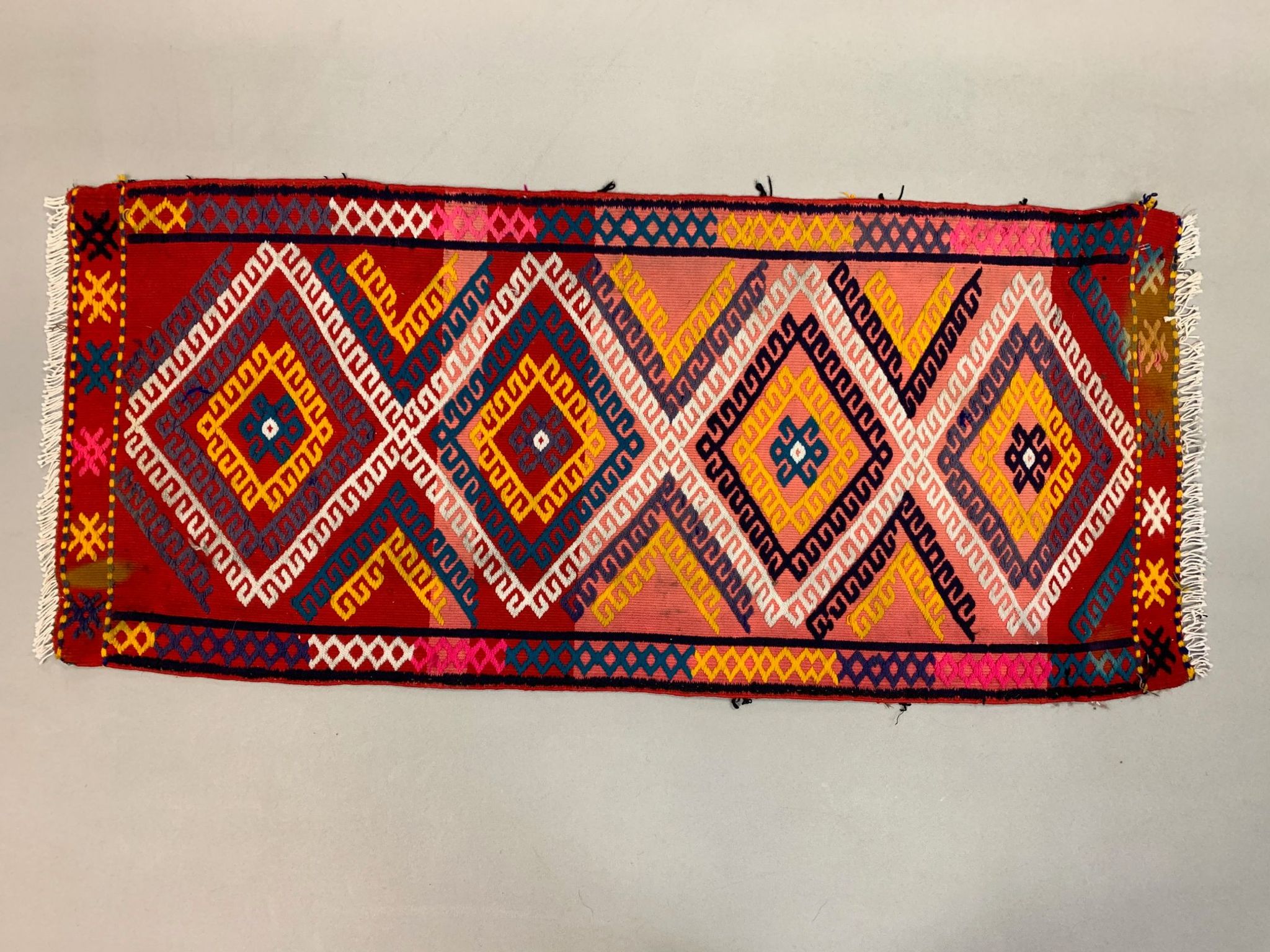 Vintage turkish mini kilim 106x47 cm