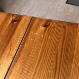 Vintage round table in solid pine