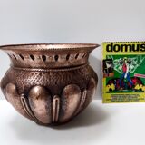 Vintage round embossed copper cachepot / vase by egidio casagrande, italy