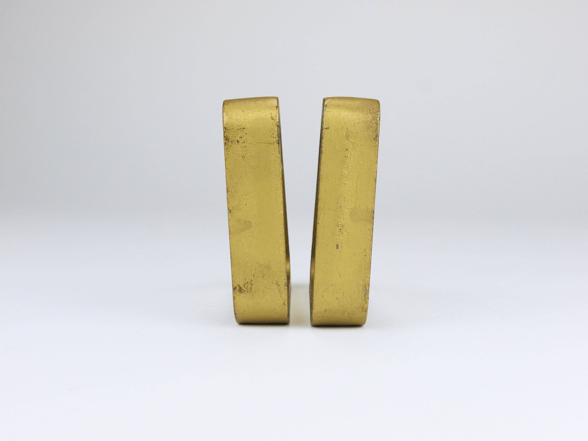 Carl Aubock III Pair of Triangular Bookends in Gilded Iron 5443, Vienna/Austria, 1970s