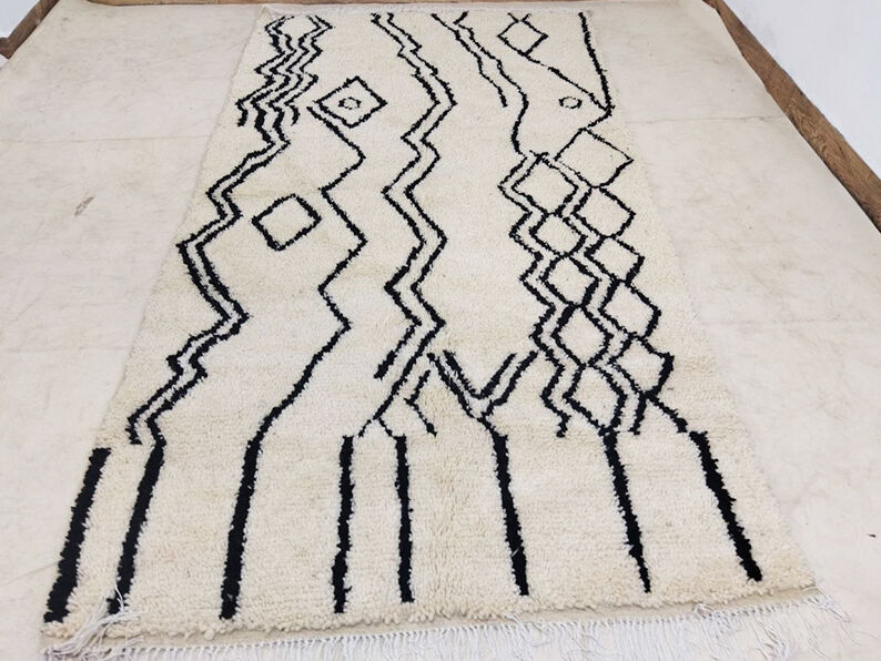 277x150cm Moroccan Berbere Carpet