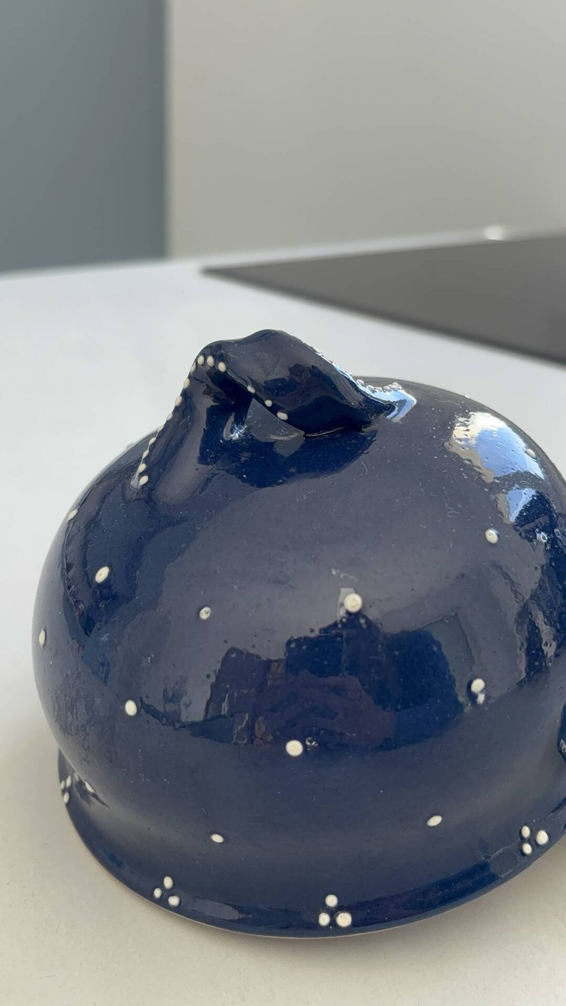 Beurrier en céramique bleu nuit vintage artisanal style alsacien