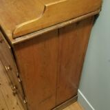 English chest of drawers nineteenth in pine
