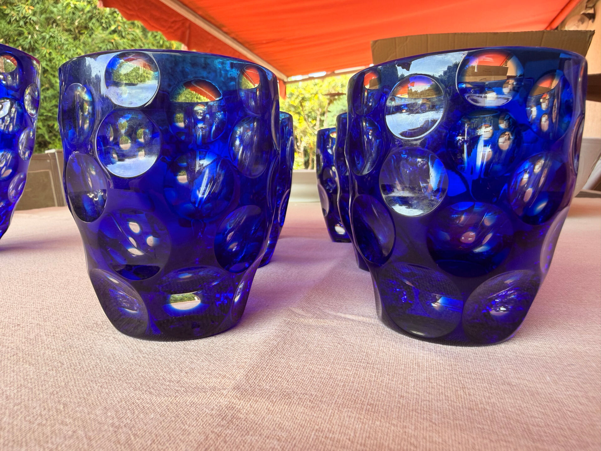 Verre cristal bleu