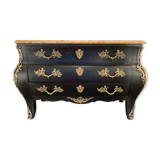 Commode tombeau patine noire style Louis XV
