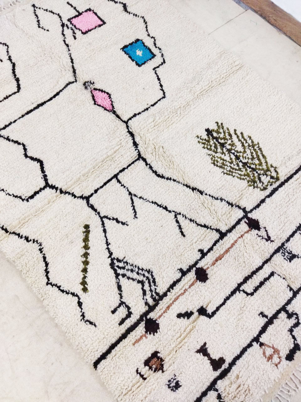 Moroccan Berber Carpet 244x164cm