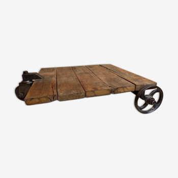 Table basse ancien chariot industriel