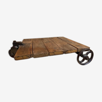 Industrial coffee table cart