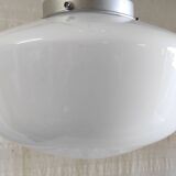 Suspension style Bauhaus globe opaline XL diam. 30cm - début XXeme