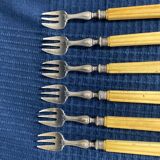 Set of 6 silver metal forks and monogram bone handle DE