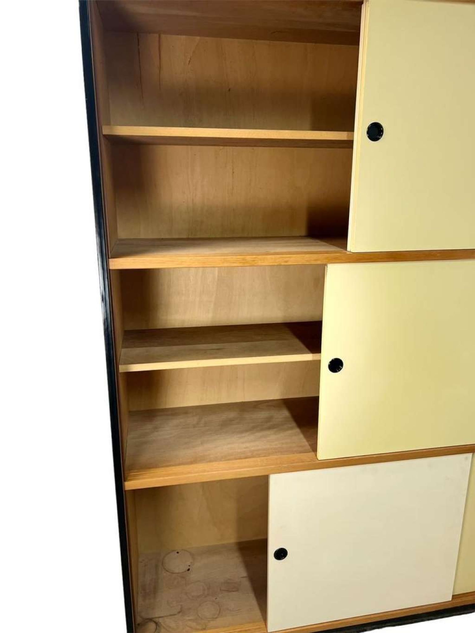 Vintage cabinet with sliding doors kewlox