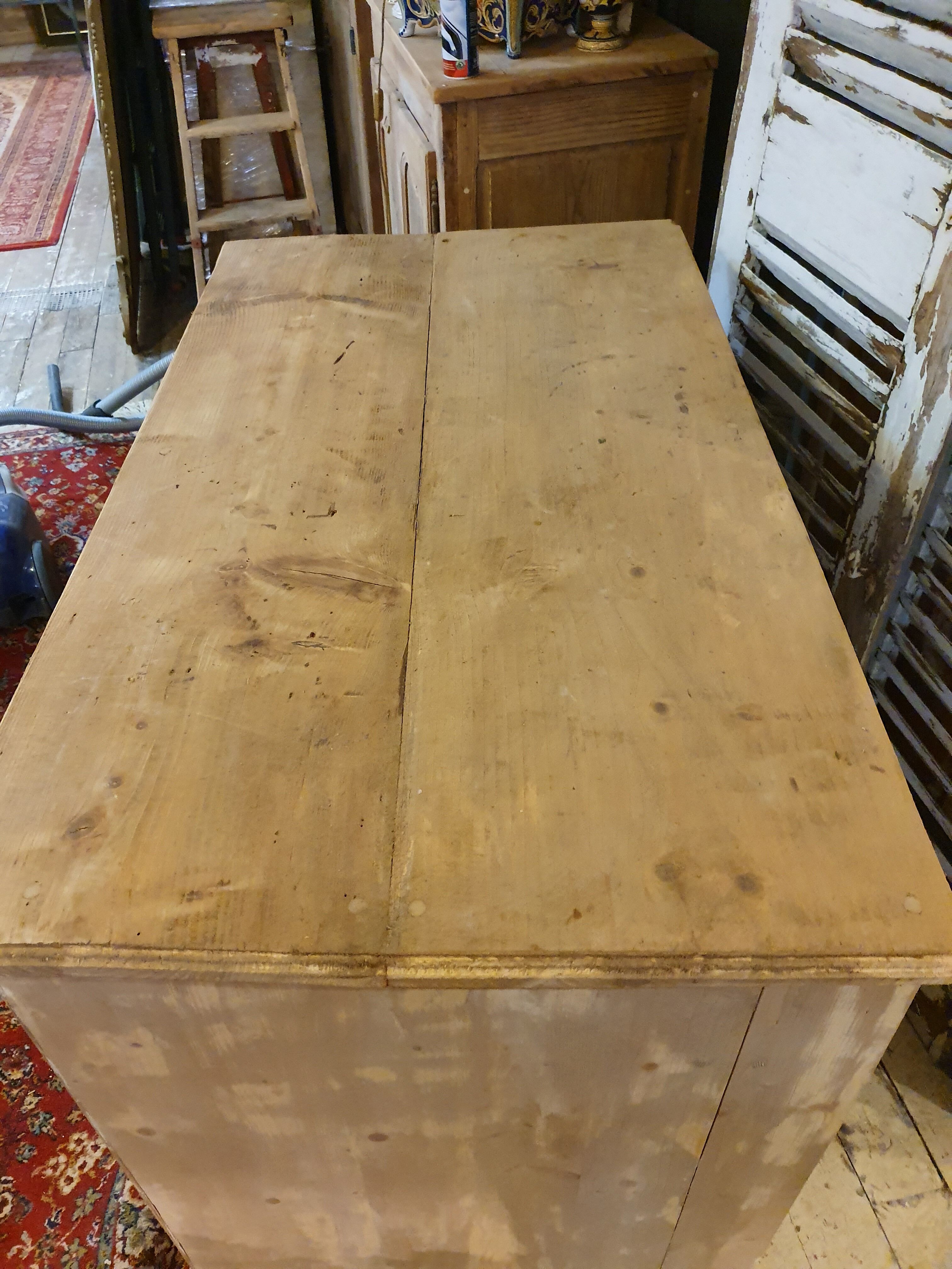 Trade furniture 8 drawers