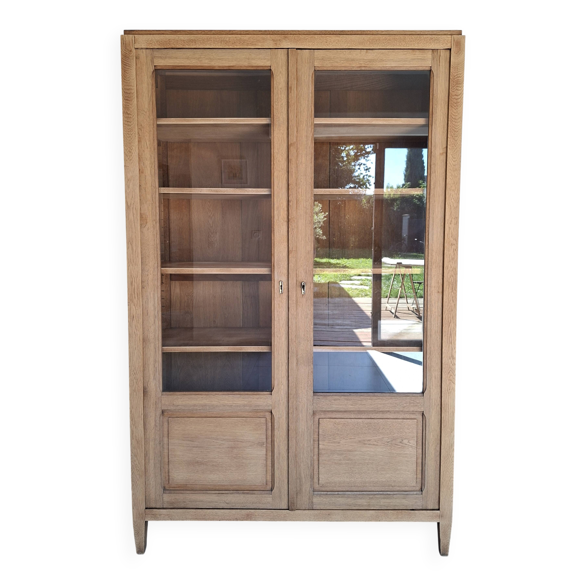 Parisian display cabinet in solid oak