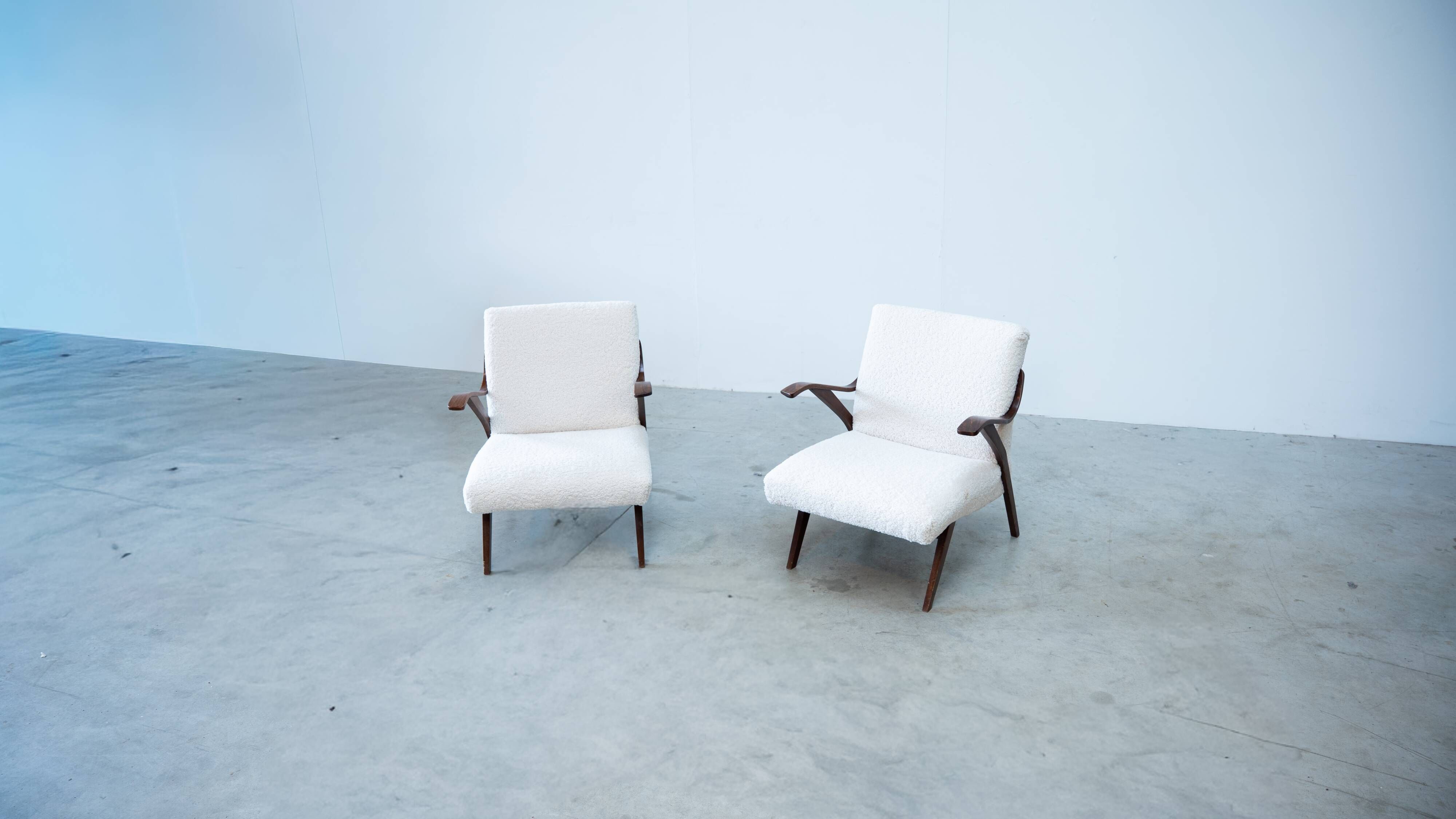 Set of two elegant lounge chairs