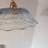 Suspension vintage en verre ciselé bleuté