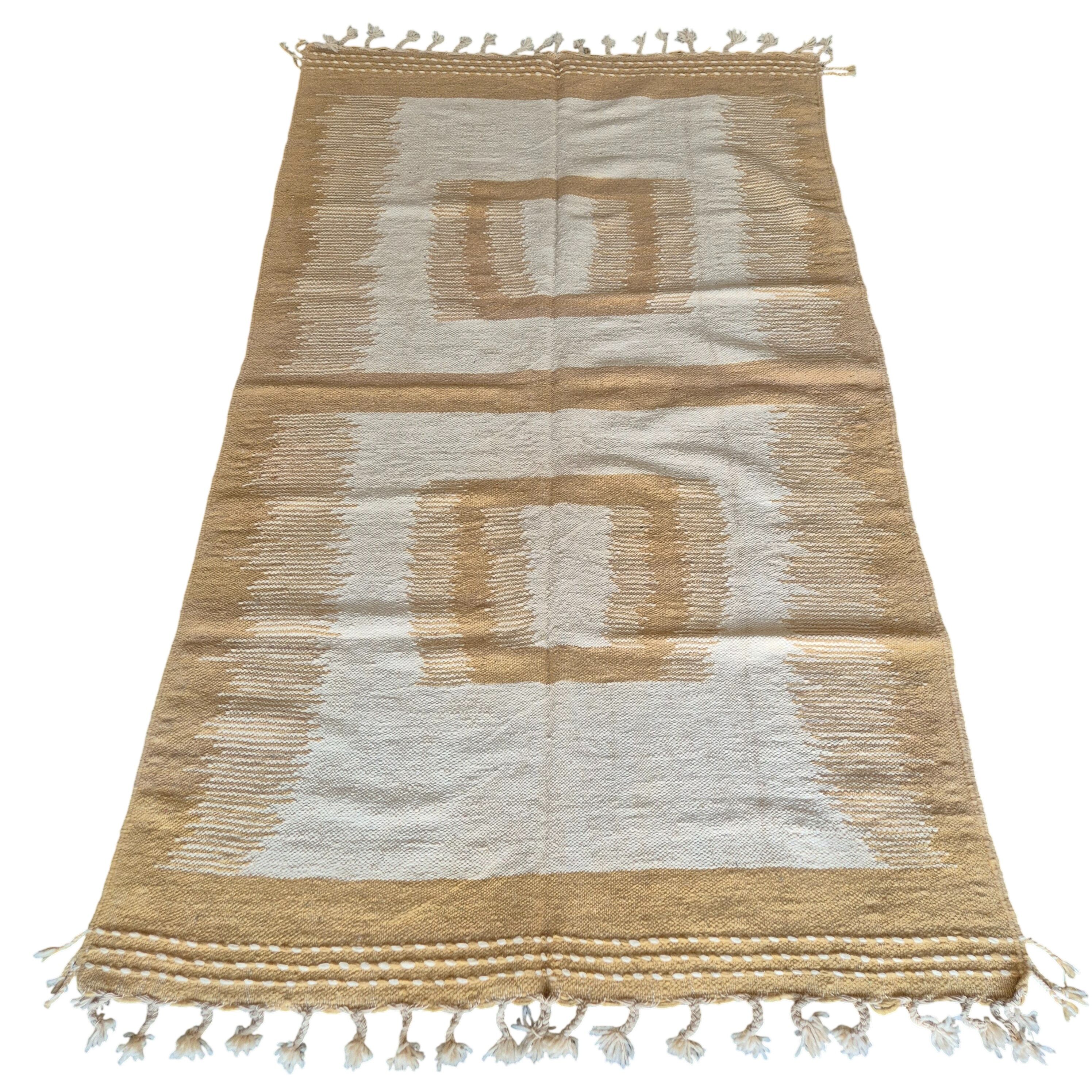 Berber kilim rug 150x260