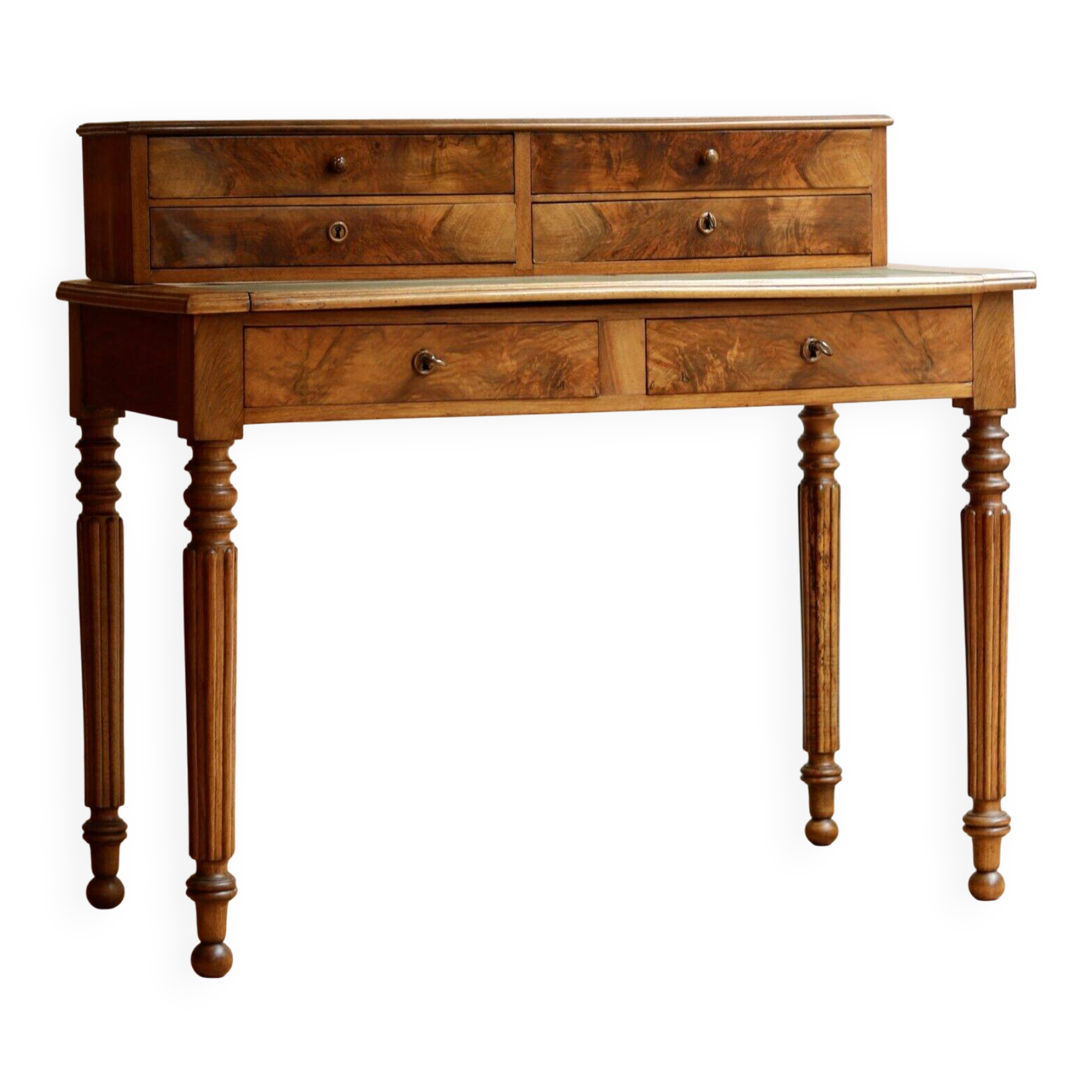 Tiered walnut desk, 19th century (circa 1860)