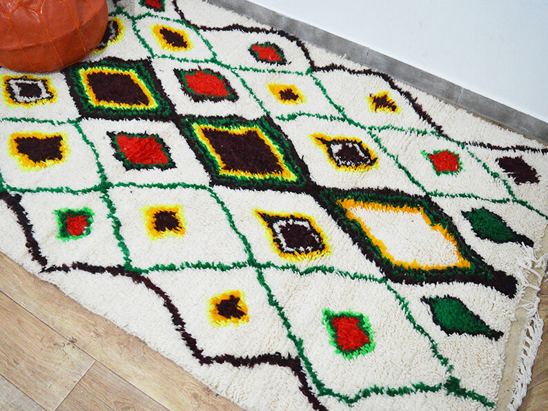 Handmade moroccan berber carpet 253 x140 cm