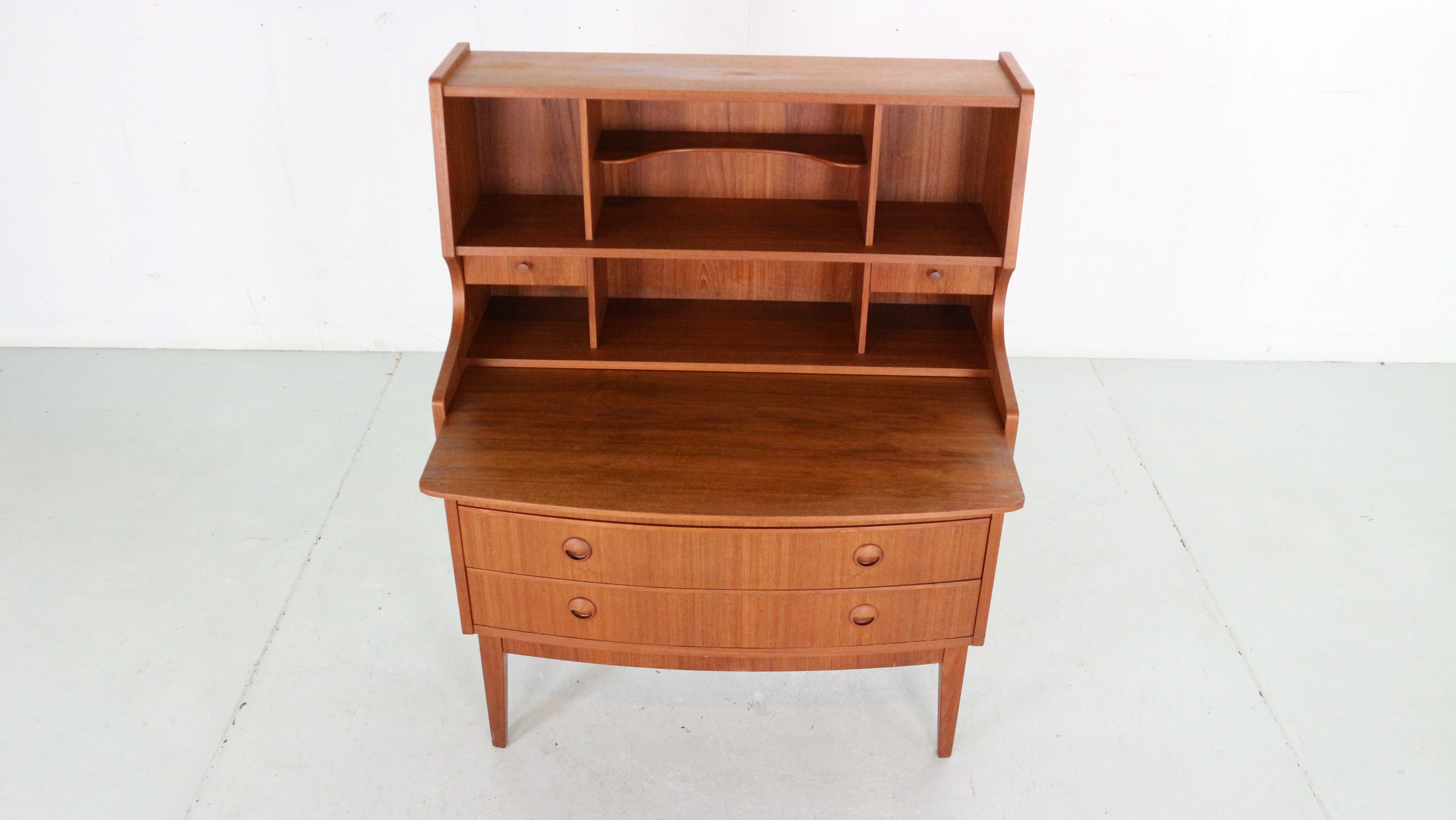 Secretary desk, 1960