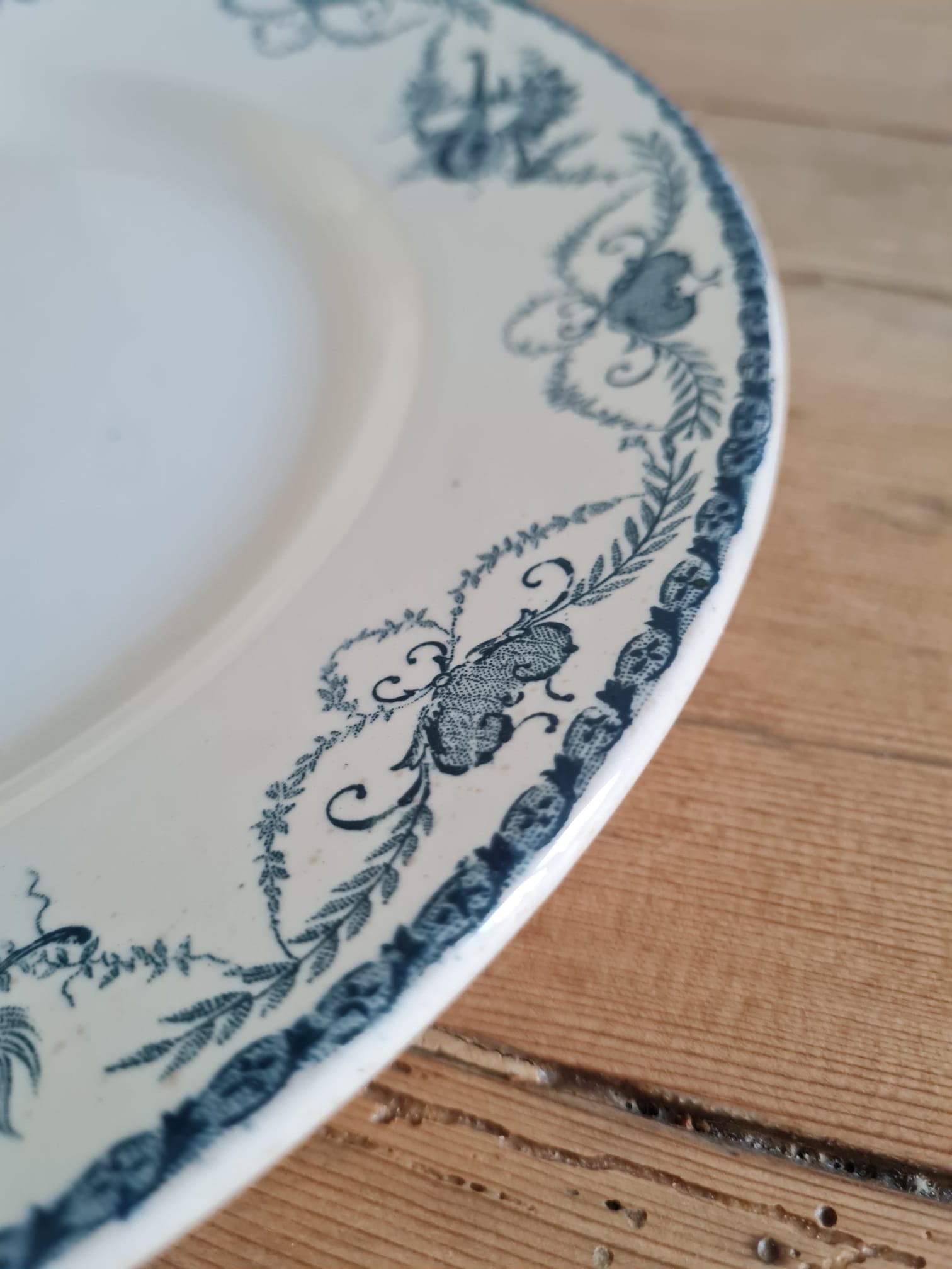 Plat rond de service terre de fer
