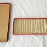 Crystal knife holder