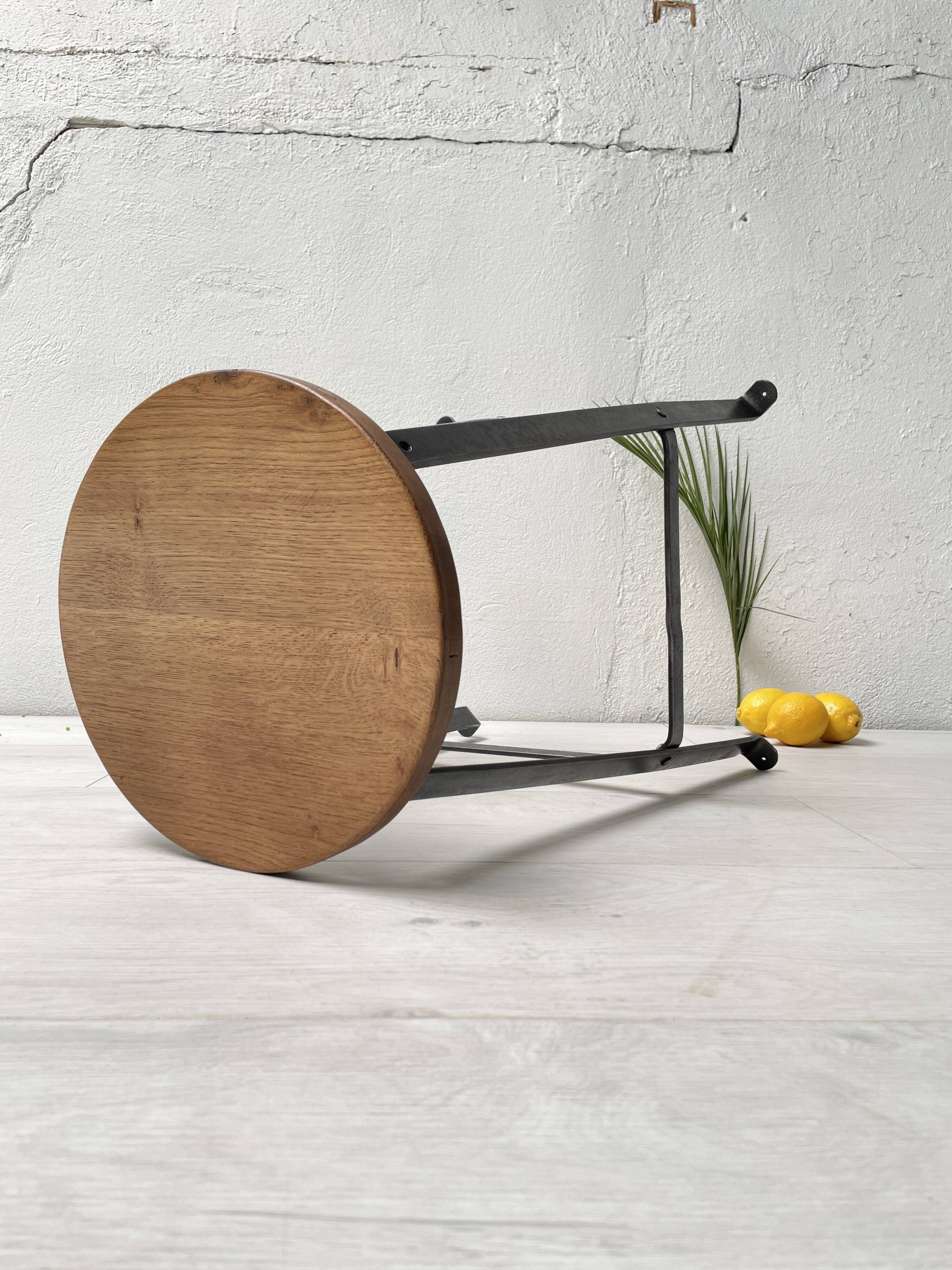 Biénaise fixed industrial workshop stool, circa 1940