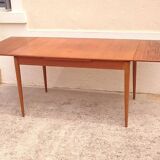 Scandinavian teak table with elongations
