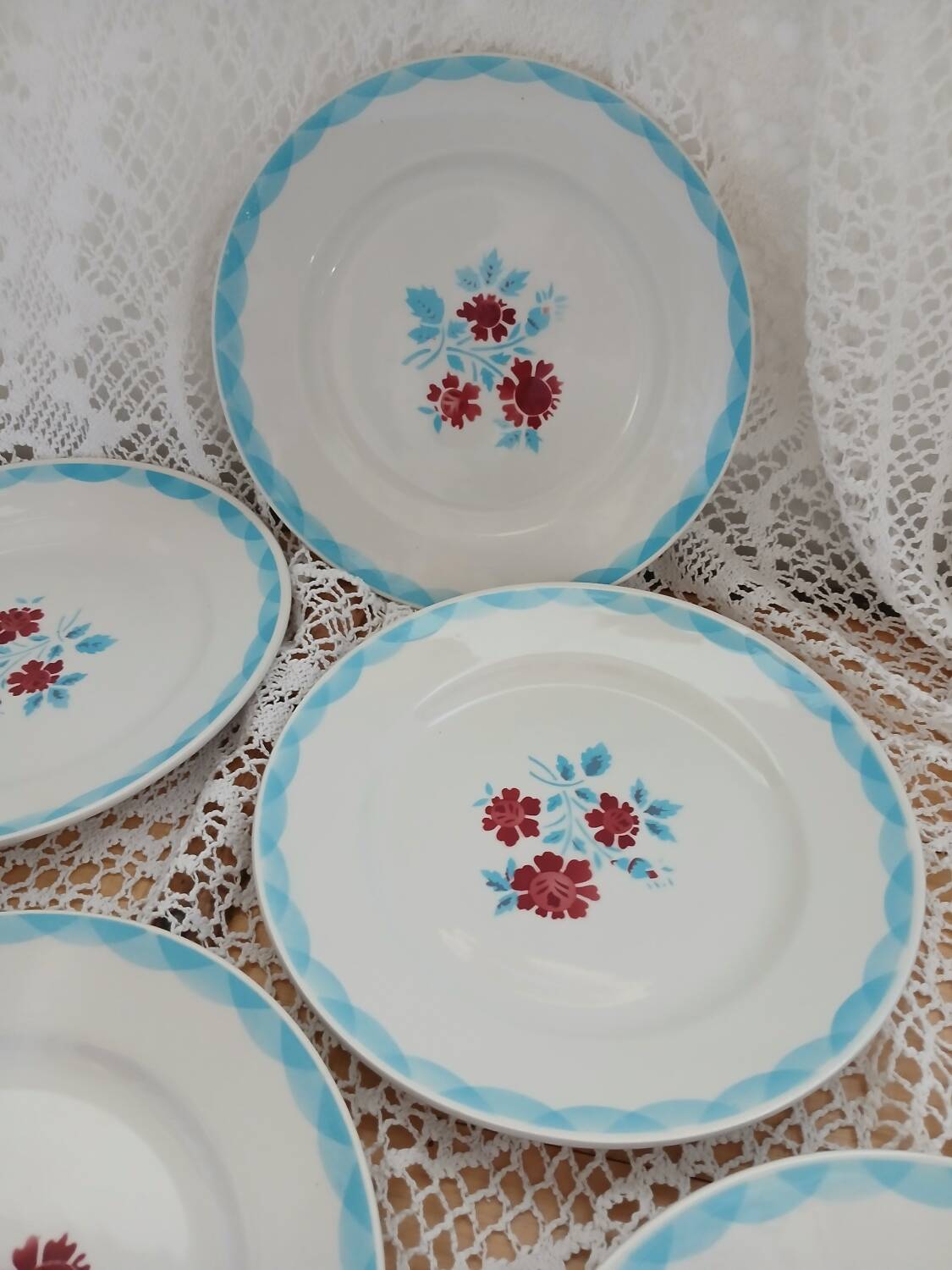 Lot of 12 Moulin des loups plates and dish