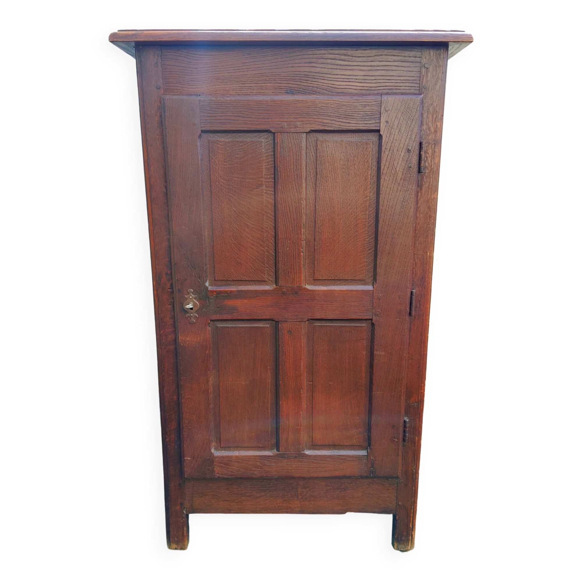 Hosiery cabinet