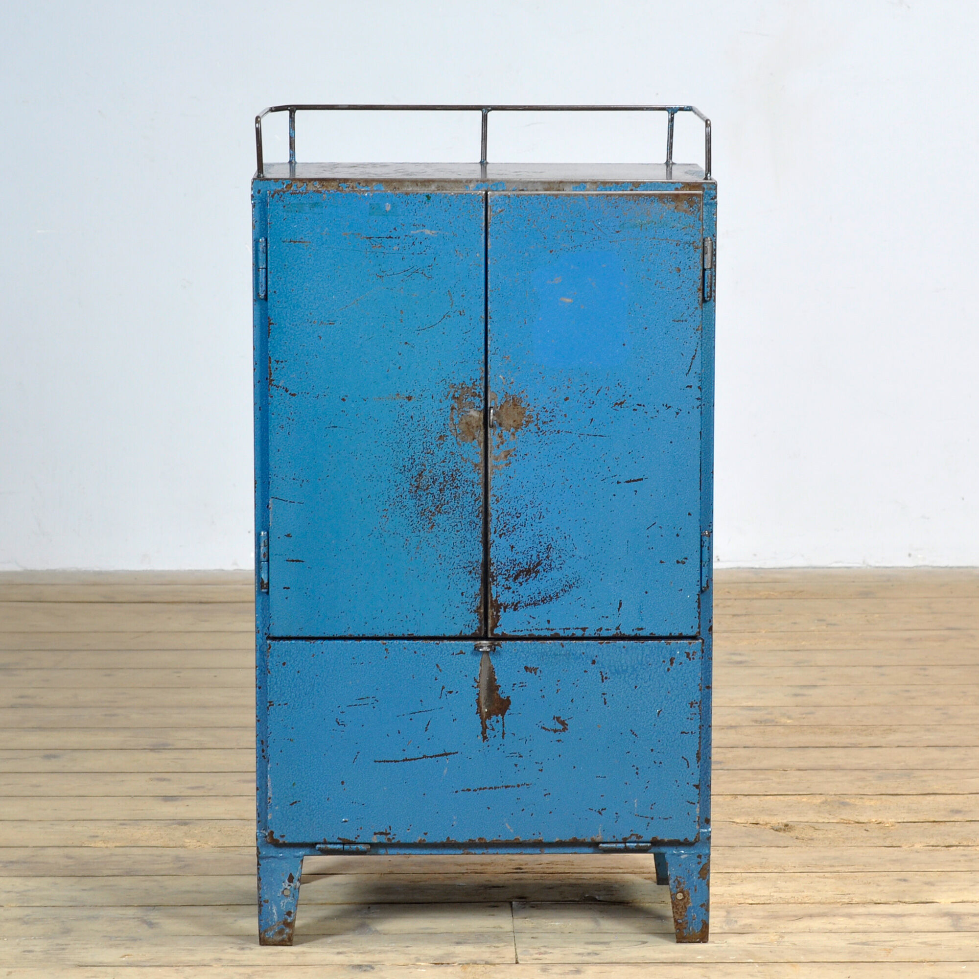 Industrial four-drawer cabinet from the 1970s