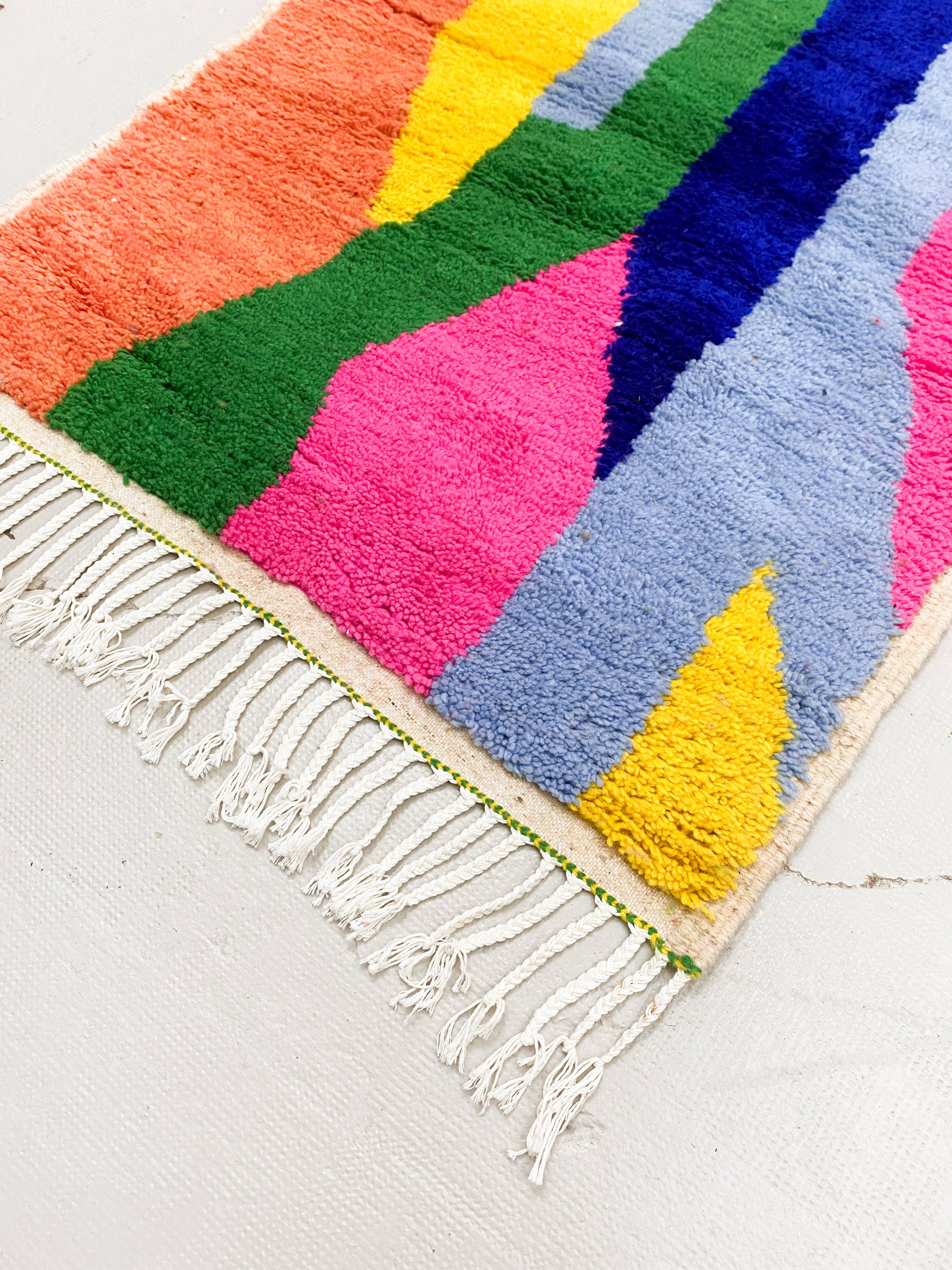 Colorful Boujaad Moroccan Berber rug 1.48x1.04m