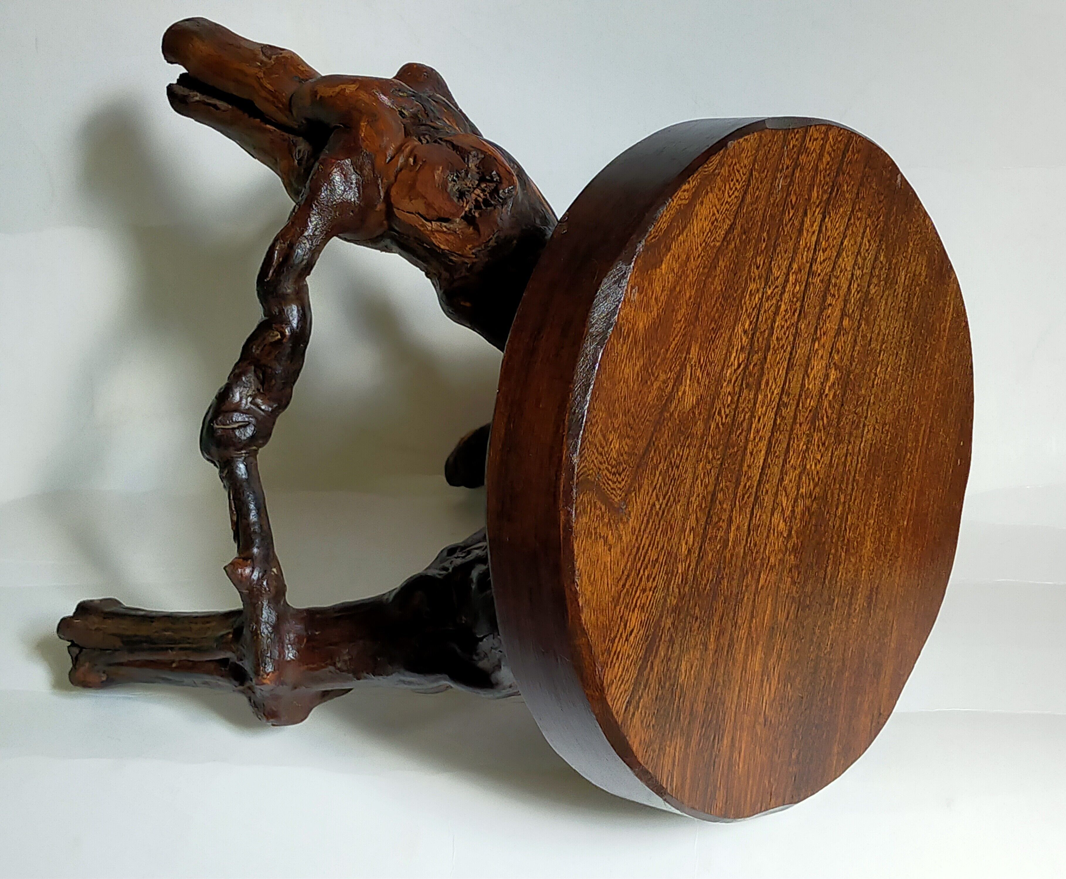 Tripod stool Art-popular vines, solid wood top