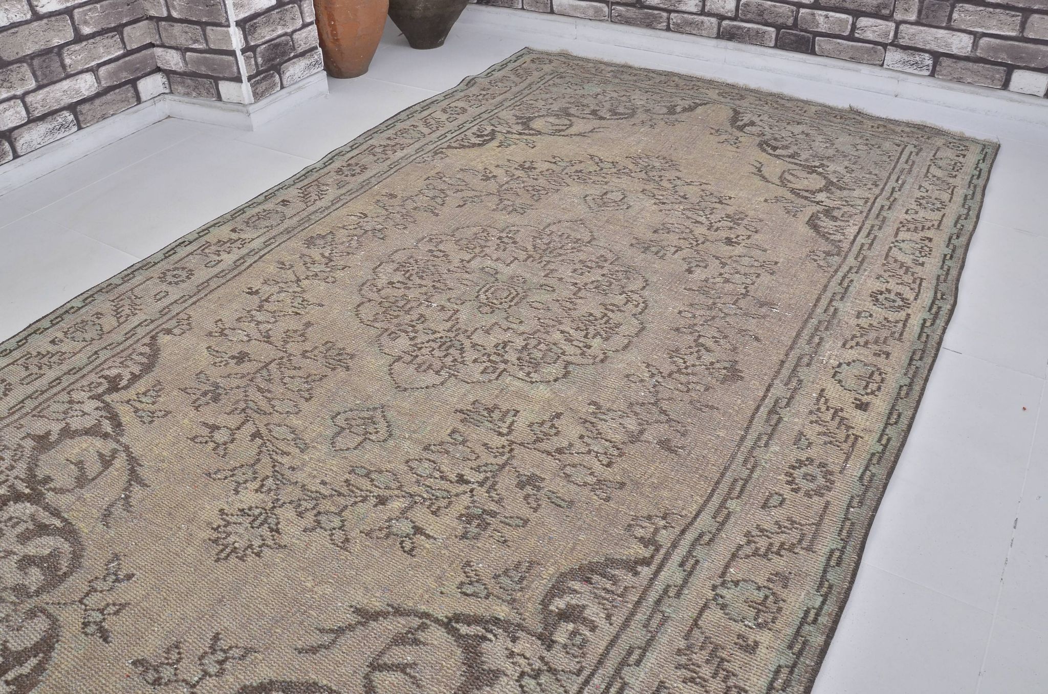 Tapis de vie domestique turc ancien sku1816
