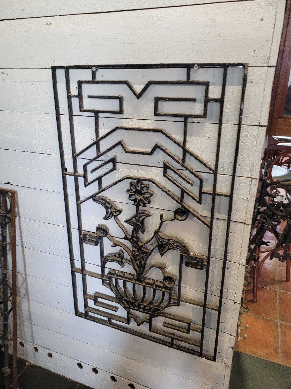 Old cast iron grid 100×60cms