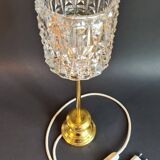 Table lamp in gilded bronze with leaf and cut crystal