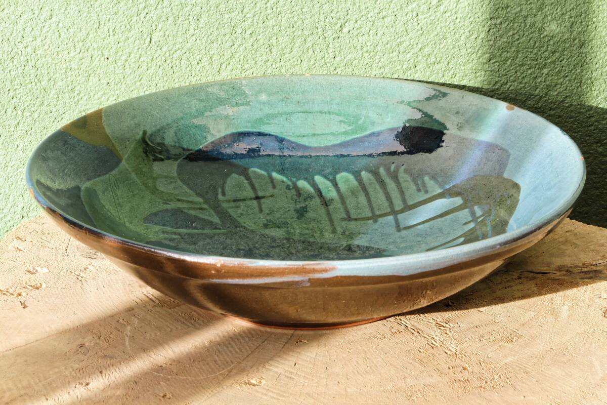 Large ceramic deep dish signed Ceramp