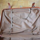 Suitcase in skai