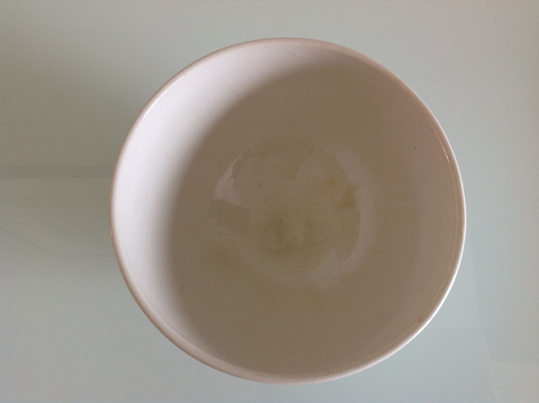Bol blanc à liseré bleu en porcelaine de Gien