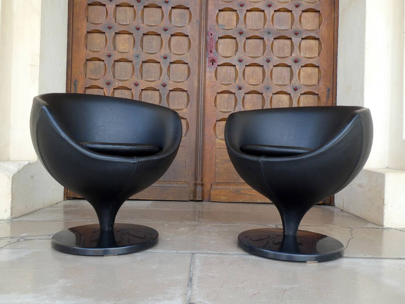 paire de fauteuils Luna de Pierre Guariche pour Meurop, 1960