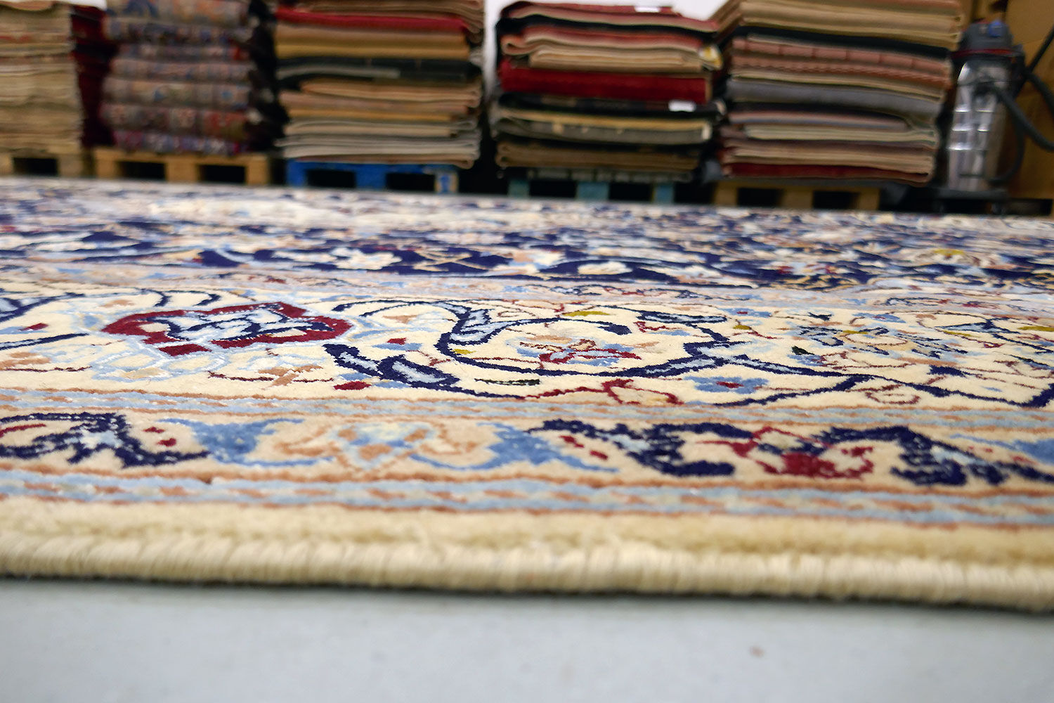 Persian living room rug "classic chic - naïn 9l"