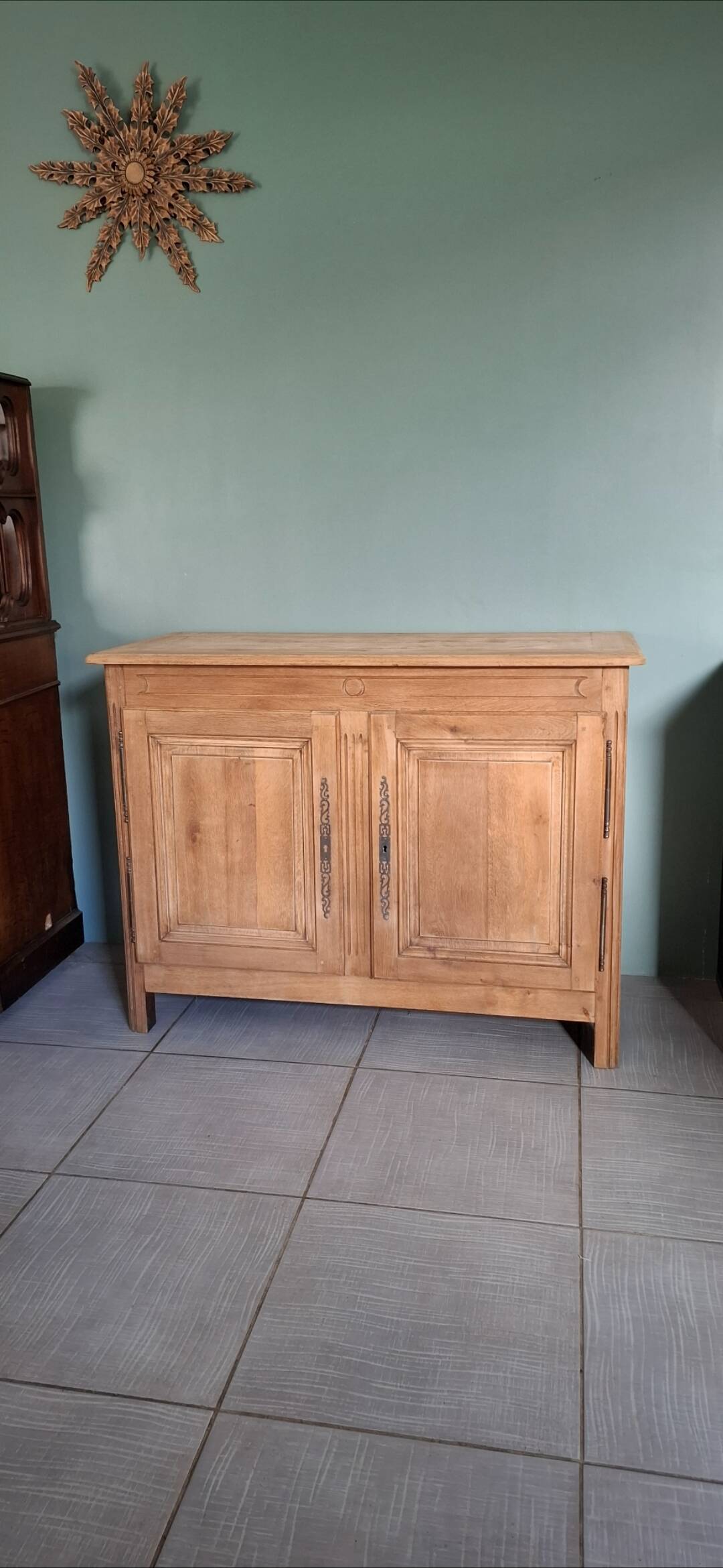 Refurbished 2-piece buffet
