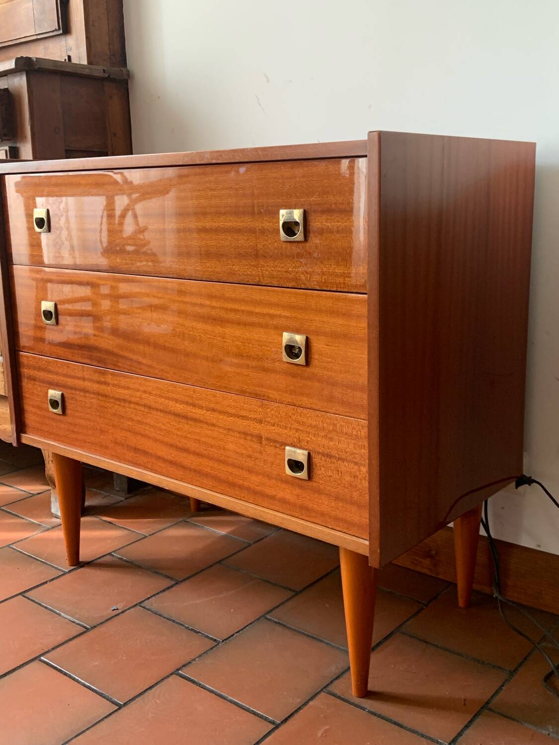 Scandinavian 3-drawer chest of drawers