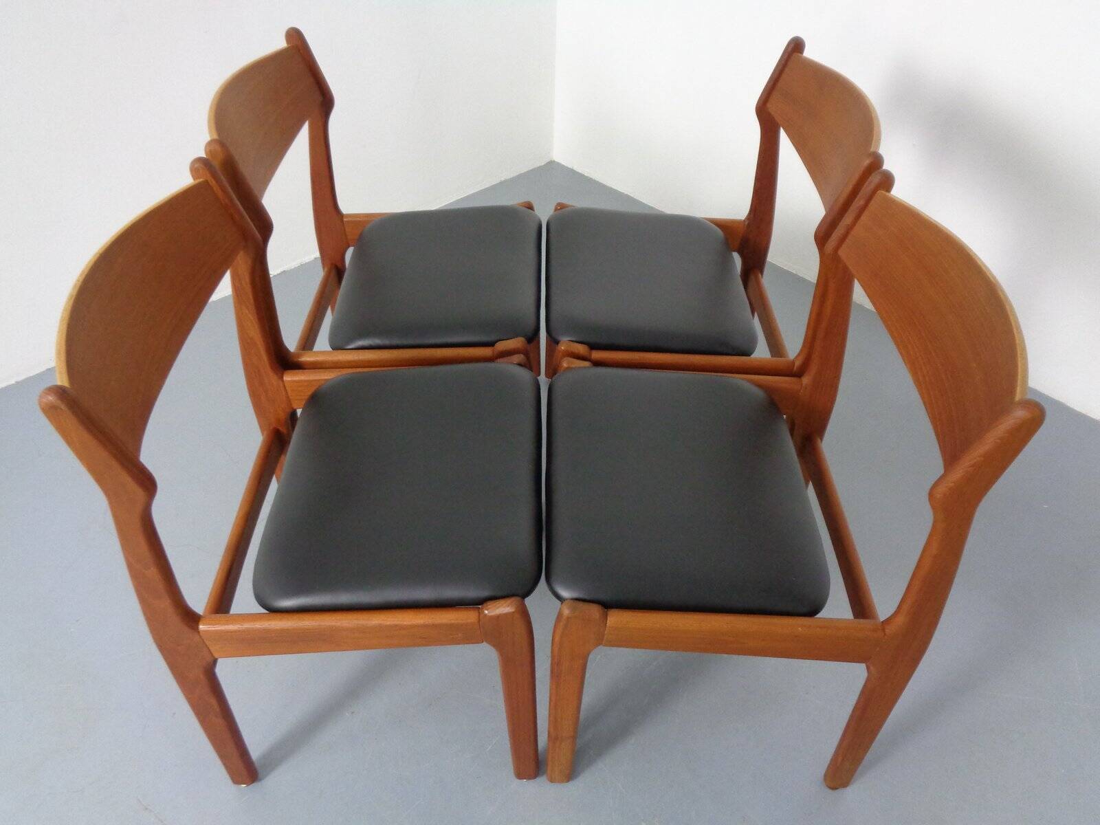 Teak dining chairs by Erik Buch for Od Møbler, 1960s, set of 4.
